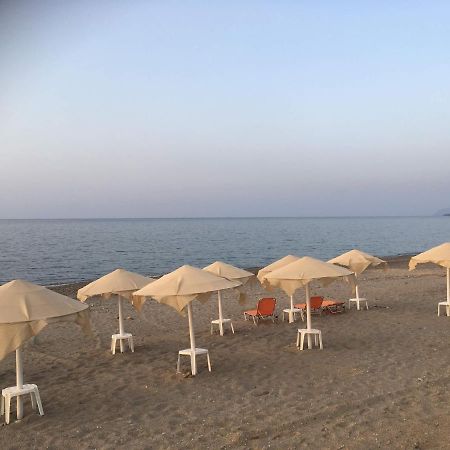Stellar Beachhouse Gerani  Dış mekan fotoğraf